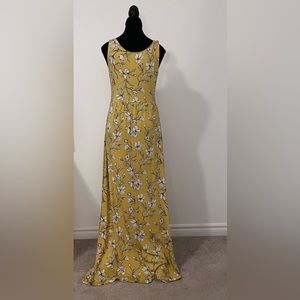 Soft yellow flower maxi dress